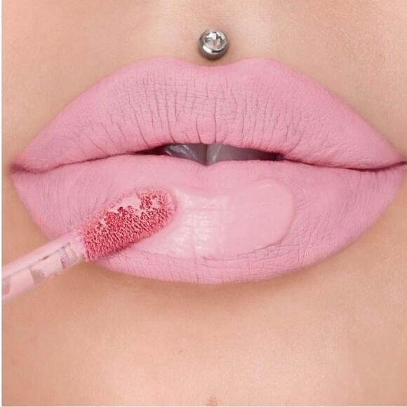 NWT Jeffree Star Cosmetics Velour Liquid Lipstick in “Oh My God” pastel pink - Picture 1 of 5